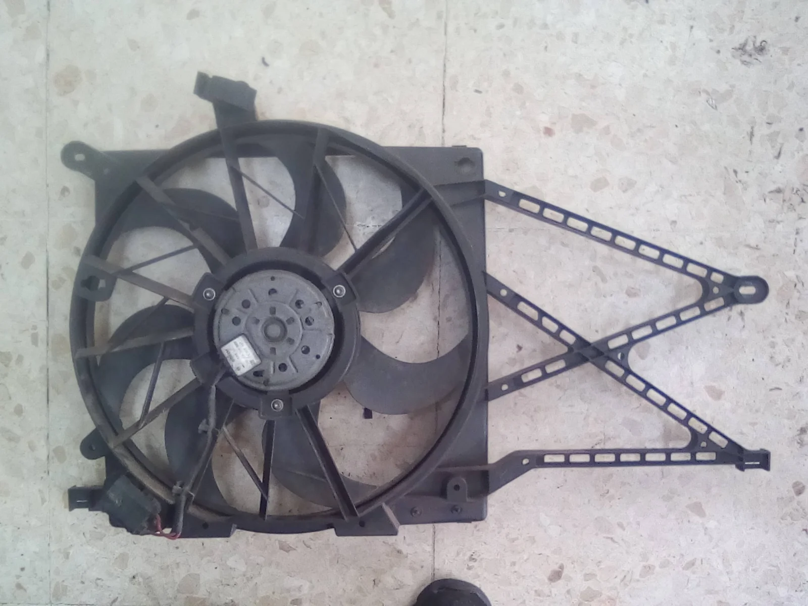 Foto de ELECTROVENTILADOR OPEL ASTRA H BERLINA referencia 0130303314