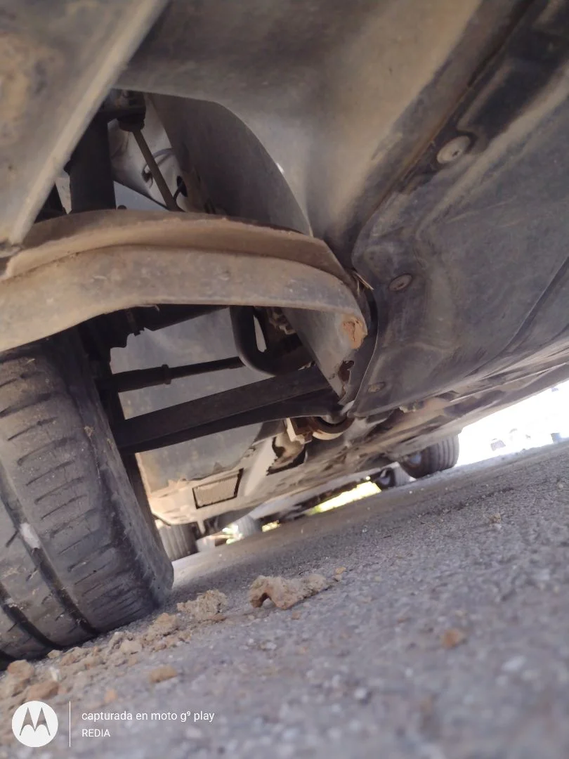Foto de BRAZO SUSPENSION DELANTERO DERECHO SEAT LEON (1P1) 1.9 TDI (105 CV / 77 KW)