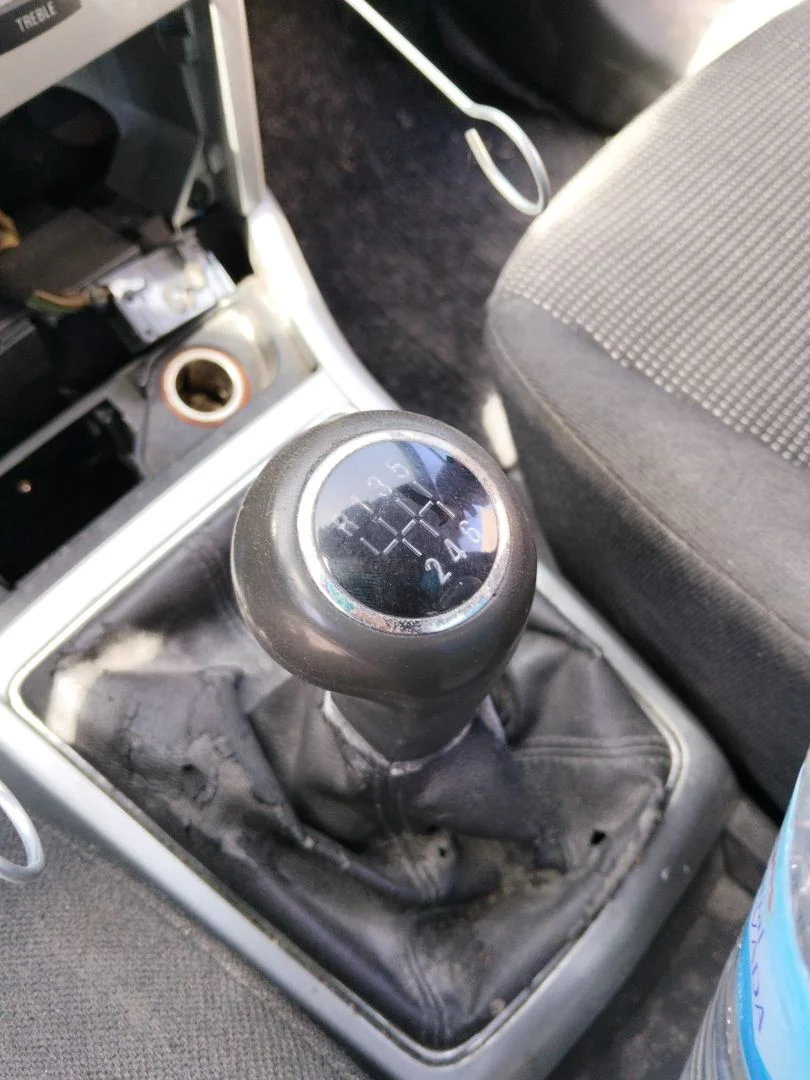 Foto de PALANCA CAMBIO OPEL ASTRA H GTC 1.9 CDTI (120 CV / 88 KW)