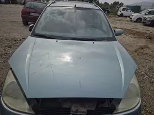 Foto de FARO IZQUIERDO FORD FOCUS FAMILIAR (CAK) 1.8 TDDI Turbodiesel CAT (90 CV / 66 KW)