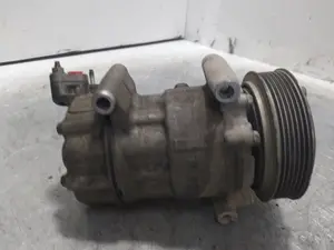 Foto de COMPRESOR AIRE ACONDICIONADO CITROEN C3 1.4 HDi (68 CV / 50 KW) referencia 9800821980 foto 5
