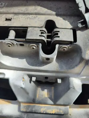 Foto de CERRADURA CAPO VOLKSWAGEN CADDY (2K)(02.2004) 1.9 TDI (BSU) (75 CV / 55 KW)