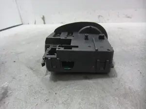 Foto de MANDO LIMPIA RENAULT KANGOO II (F/KW0) 1.5 dCi Diesel (68 CV / 50 KW) referencia 88103009083 foto 3