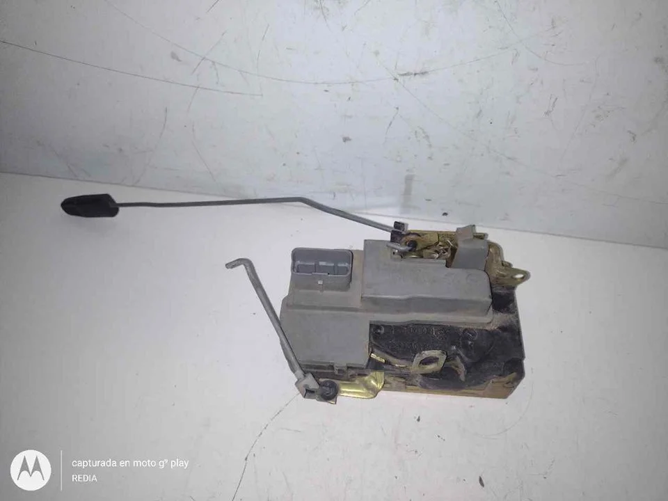 Foto de CERRADURA PUERTA DELANTERA DERECHA PEUGEOT 206 1.4 HDi (68 CV / 50 KW)