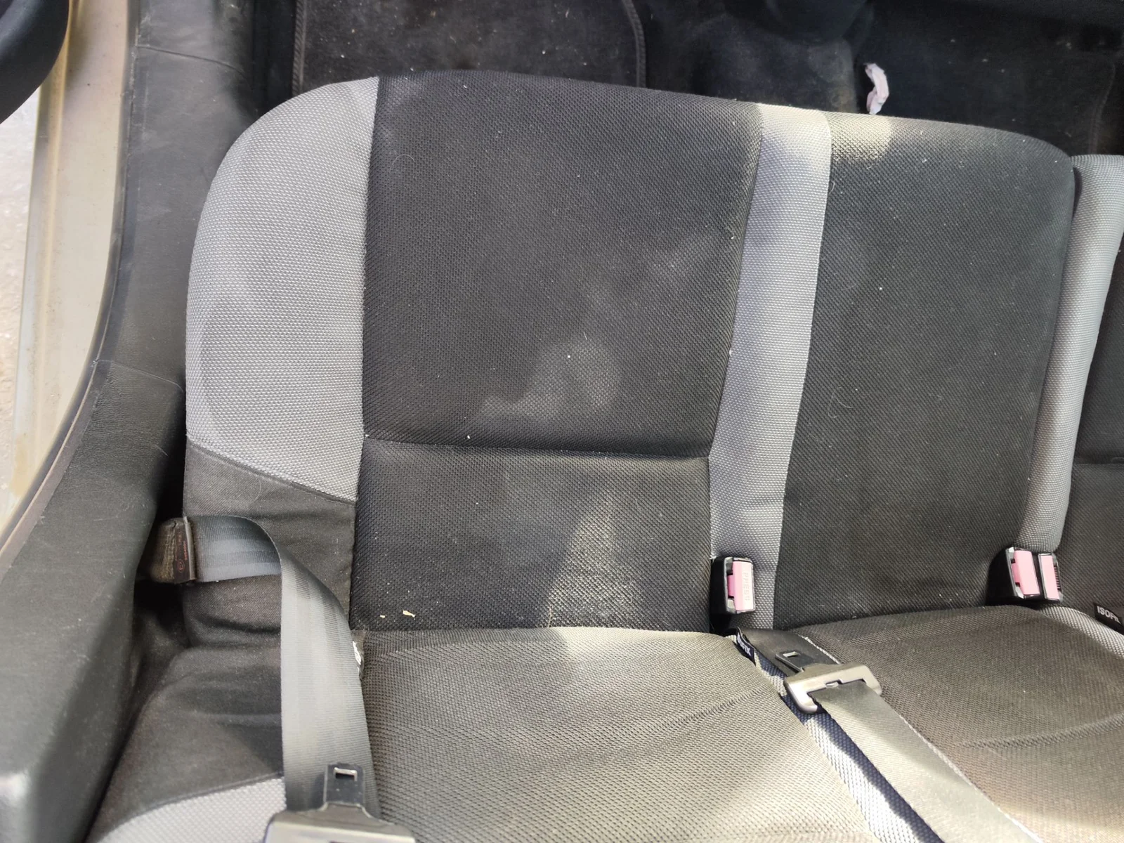 Foto de ASIENTOS TRASERO IZQUIERDO PEUGEOT 207 1.4 HDi (68 CV / 50 KW) referencia 8892S8