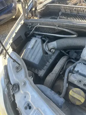 Foto de CAJA FILTRO AIRE OPEL CORSA C 1.4 16V (90 CV / 66 KW) referencia 13270894 foto 1