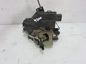 Foto de CERRADURA PUERTA DELANTERA DERECHA AUDI A6 BERLINA (4B2) 2.5 V6 24V TDI (150 CV / 110 KW) referencia 4B0839016B