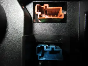 Foto de MANDO MULTIFUNCION CITROEN C5 BERLINA 2.0 HDi FAP (140 CV / 103 KW) referencia 96720602XT foto 6