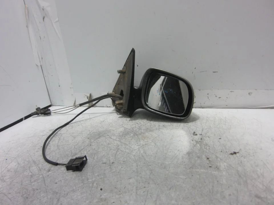 Foto de RETROVISOR DERECHO SEAT IBIZA (6K1) 1.4 (60 CV / 44 KW) referencia 856008