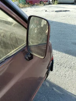 Foto de RETROVISOR DERECHO NISSAN VANETTE (C220) 2.0 Diesel (67 CV / 49 KW) foto 2