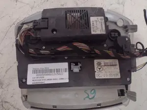 Foto de LUZ INTERIOR MERCEDES-BENZ VITO BASIC-KOMBI (639) referencia A6398300600KZ foto 2