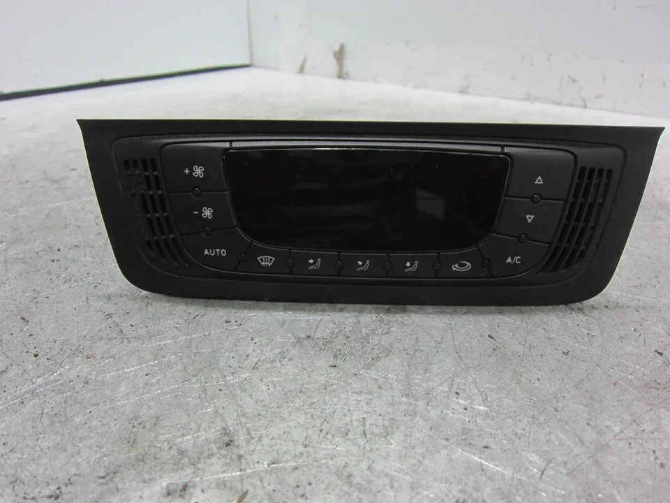 Foto de MANDO CALEFACCION / AIRE ACONDICIONADO SEAT IBIZA BERLINA (6J5) 1.2 TSI (86 CV / 63 KW) referencia 6J0820043E