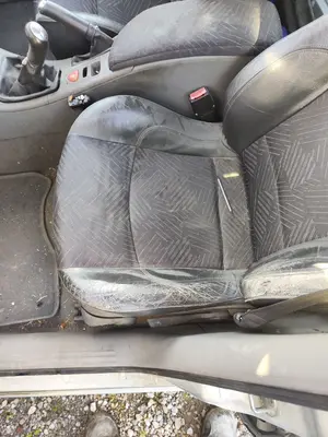 Foto de ASIENTO DELANTERO IZQUIERDO RENAULT LAGUNA II (BG0) 1.8 CAT (120 CV / 88 KW)