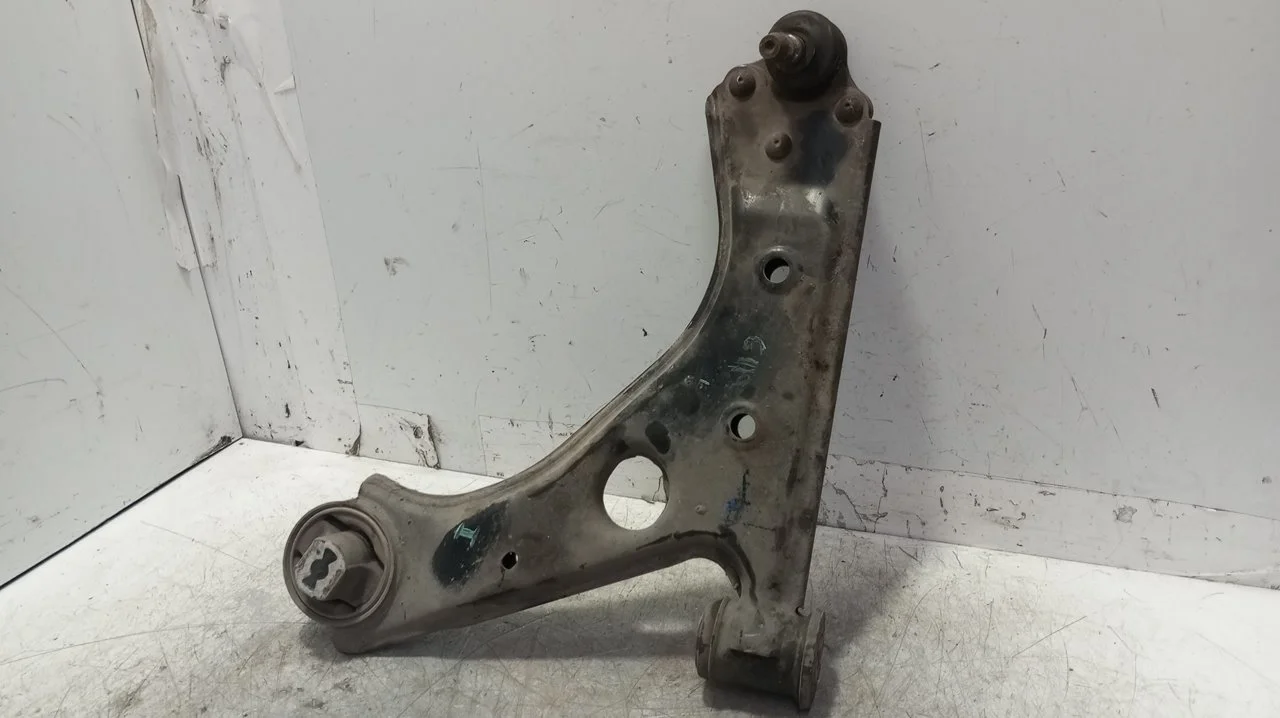 Foto de BRAZO SUSPENSION INFERIOR DELANTERO IZQUIERDO FIAT III FIORINO (225) 1.3 16V JTD CAT (75 CV / 55 KW) referencia 51895367