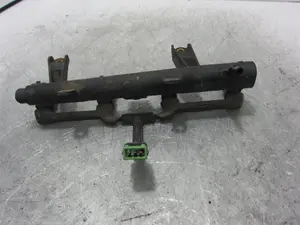 Foto de RAMPA INYECTORA PEUGEOT 206 1.6 (88 CV / 65 KW) referencia 9628982980 foto 4