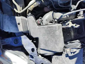 Foto de CAJA FILTRO AIRE FORD FOCUS CABRIO (CA5) 2.0 TDCi CAT (136 CV / 100 KW)