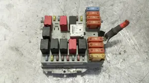 Foto de CAJA RELES / FUSIBLES FIAT CROMA (194) 1.9 8V JTD CAT (939A1000 / 192A8000) (120 CV / 88 KW) referencia 51738102
