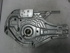 Foto de ELEVALUNAS DELANTERO DERECHO HYUNDAI TUCSON (JM) 2.0 CRDi CAT (113 CV / 83 KW) referencia 824802E010