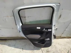 Foto de GUARNECIDO PUERTA TRASERA IZQUIERDA CITROEN C3 1.4 HDi (68 CV / 50 KW)