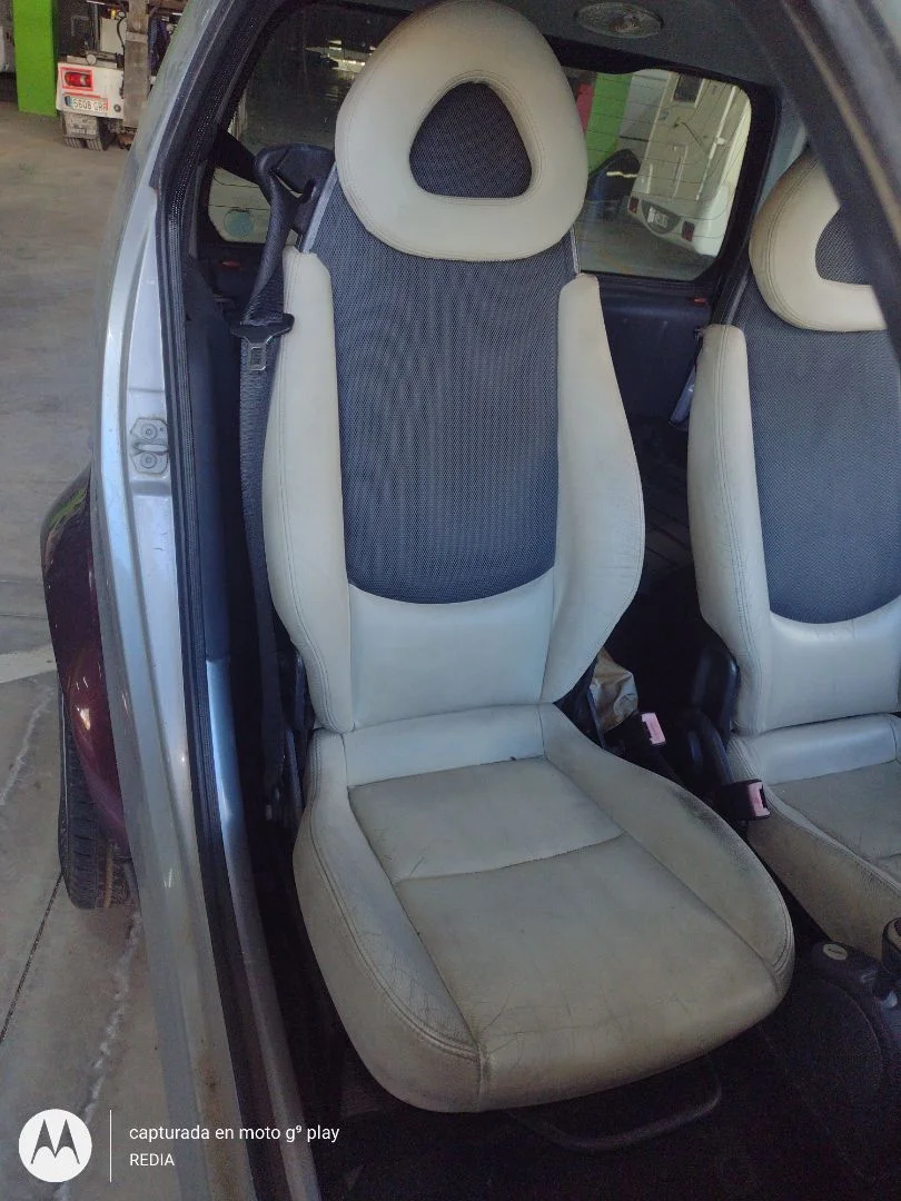 Foto de ASIENTO DELANTERO DERECHO SMART FORTWO COUPE 0.7 Turbo CAT (61 CV / 45 KW)