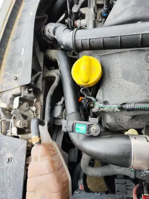 Foto de ELECTROVENTILADOR RENAULT CLIO III 1.5 dCi Diesel FAP (75 CV / 55 KW)