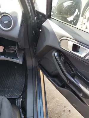 Foto de ELEVALUNAS DELANTERO DERECHO FORD FIESTA (CNN) 1.5 TDCi CAT (75 CV / 55 KW) referencia 1837993