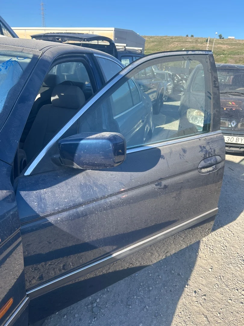 Foto de PUERTA DELANTERA IZQUIERDA BMW SERIE 5 TOURING (E39) 2.0 24V (150 CV / 110 KW)