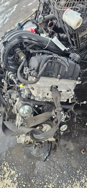 Foto de MOTOR COMPLETO PEUGEOT 208 1.2 12V e-VTi / PureTech (81 CV / 60 KW) referencia HMR foto 3