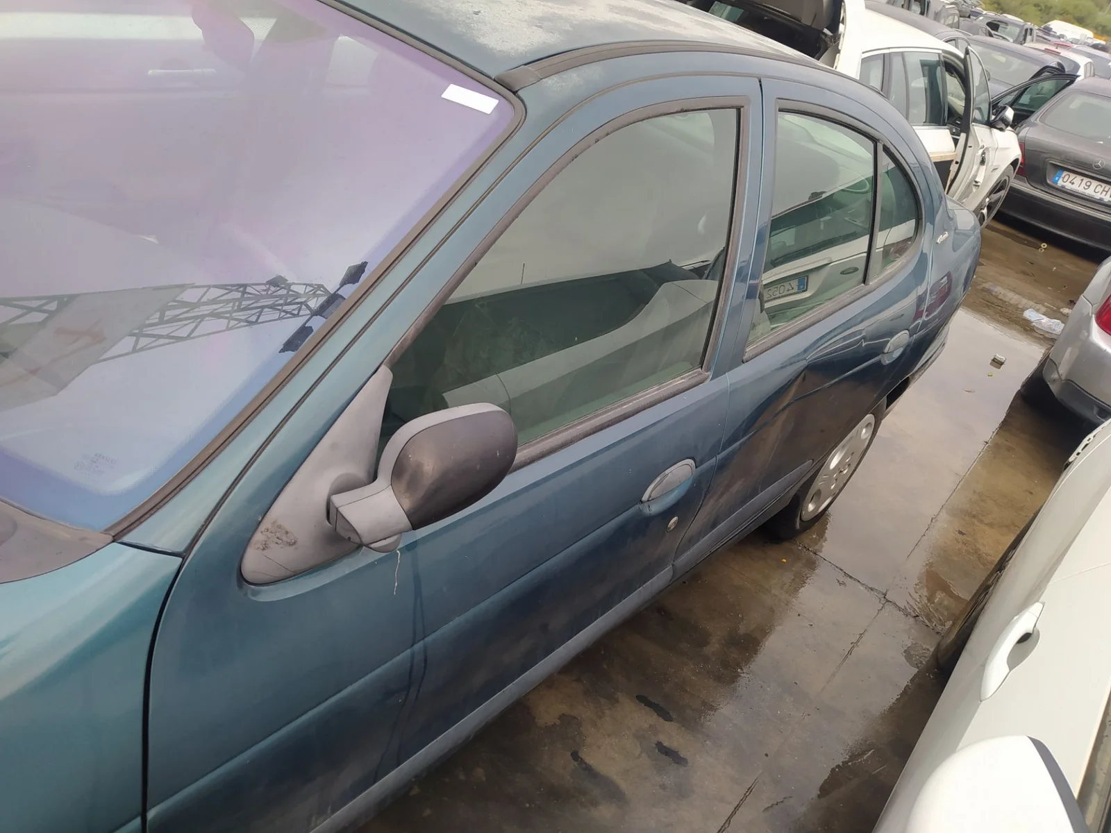 Foto de MANETA EXTERIOR DELANTERA IZQUIERDA RENAULT MEGANE I CLASSIC (LA0) 2.0 CAT (114 CV / 84 KW) referencia 7700433075