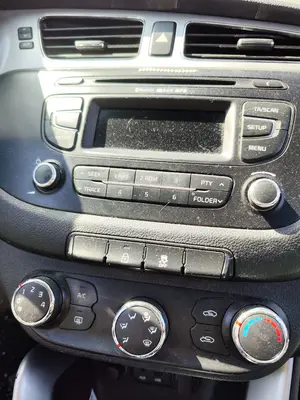 Foto de MANDO CALEFACCION / AIRE ACONDICIONADO KIA CEED (JD) 1.4 CAT (99 CV / 73 KW)