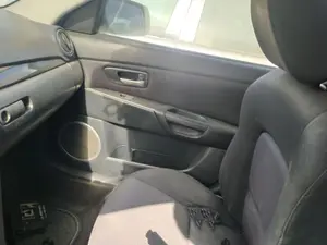 Foto de MANETA INTERIOR DELANTERA DERECHA MAZDA 3 BERLINA (BK) 1.6 CD Diesel CAT (109 CV / 80 KW)