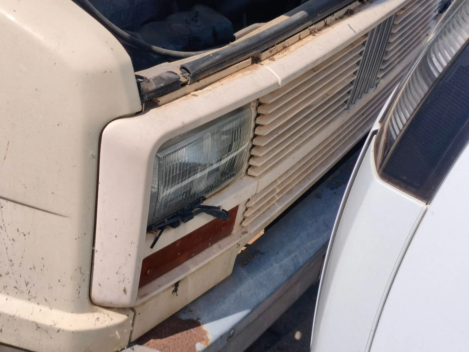 Foto de FARO DERECHO FIAT DUCATO I BUS 2.5 Turbodiesel (92 CV / 68 KW)