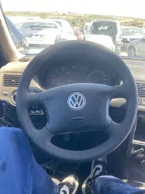 Foto de AIRBAG DELANTERO IZQUIERDO VOLKSWAGEN GOLF IV BERLINA (1J1)(10.1997) 1.9 TDI (110 CV / 81 KW)
