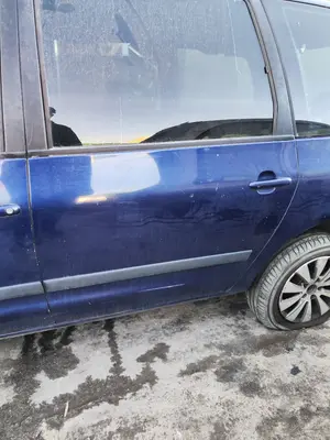 Foto de PUERTA TRASERA IZQUIERDA SEAT ALHAMBRA (7V9) 1.9 TDI (116 CV / 85 KW)
