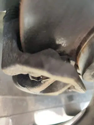 Foto de PINZA DE FRENO TRASERA DERECHA AUDI A4 AVANT (8E) 3.0 V6 24V TDI (233 CV / 171 KW) referencia 8E0615424H