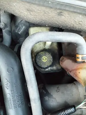 Foto de BOMBA FRENO RENAULT LAGUNA II (BG0) 1.9 dCi Diesel CAT (101 CV / 74 KW)