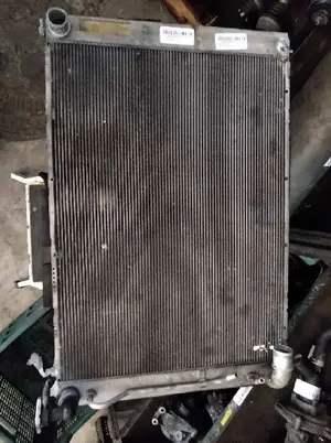 Foto de RADIADOR AGUA LEXUS RX 300 (MCU35) 3.0 V6 CAT (204 CV / 150 KW) referencia LEX2022