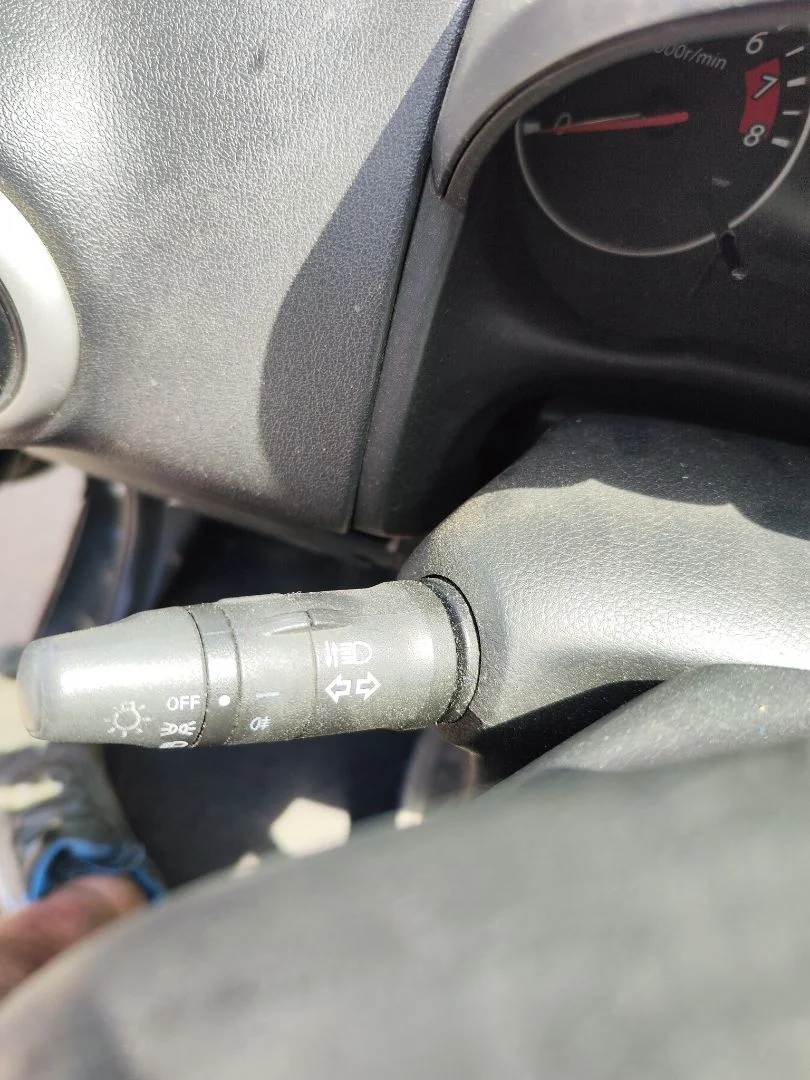 Foto de MANDO INTERMITENTES NISSAN NOTE (E11E) 1.4 CAT (88 CV / 65 KW)