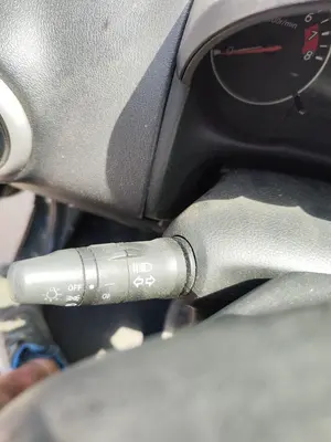 Foto de MANDO INTERMITENTES NISSAN NOTE (E11E) 1.4 CAT (88 CV / 65 KW)