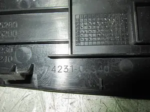 Foto de MANDO ELEVALUNAS DELANTERO DERECHO TOYOTA AVENSIS CROSS SPORT (T27) 1.8 16V CAT (147 CV / 108 KW) referencia 7423105340 foto 4