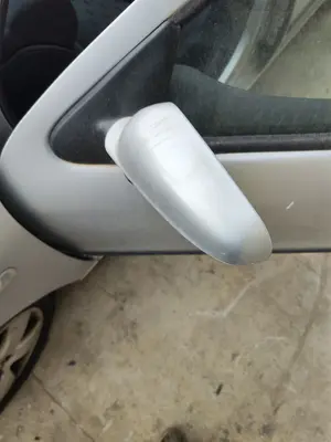 Foto de RETROVISOR IZQUIERDO SEAT LEON (1M1) 1.6 (101 CV / 74 KW) foto 4