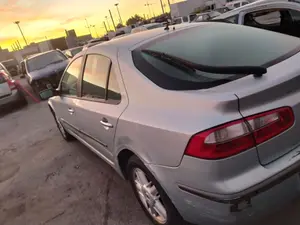Foto de REFUERZO PARAGOLPES TRASERO RENAULT LAGUNA II (BG0) 2.2 dCi Turbodiesel (150 CV / 110 KW)