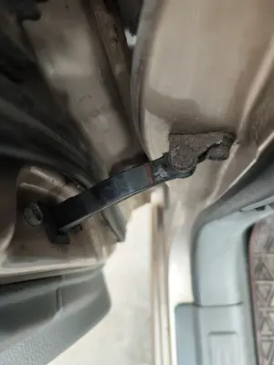 Foto de RETENEDOR PUERTA CHEVROLET LACETTI 1.6 CAT (109 CV / 80 KW)
