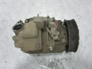 Foto de COMPRESOR AIRE ACONDICIONADO SEAT IBIZA (6L1) referencia 6Q0820803G foto 3
