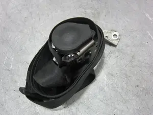 Foto de CINTURON SEGURIDAD TRASERO IZQUIERDO VOLKSWAGEN GOLF VI (5K1)(10.2008) 1.6 TDI DPF (105 CV / 77 KW) referencia 617980700 foto 4