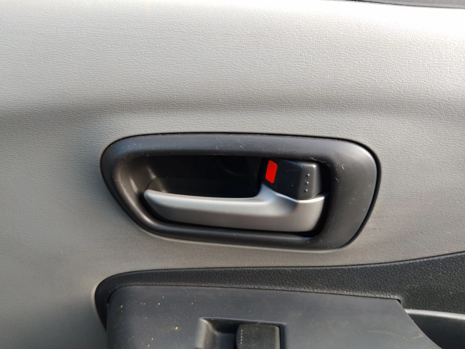Foto de MANETA INTERIOR DELANTERA DERECHA SUZUKI ALTO (AMF310) 1.0 12V CAT (68 CV / 50 KW)