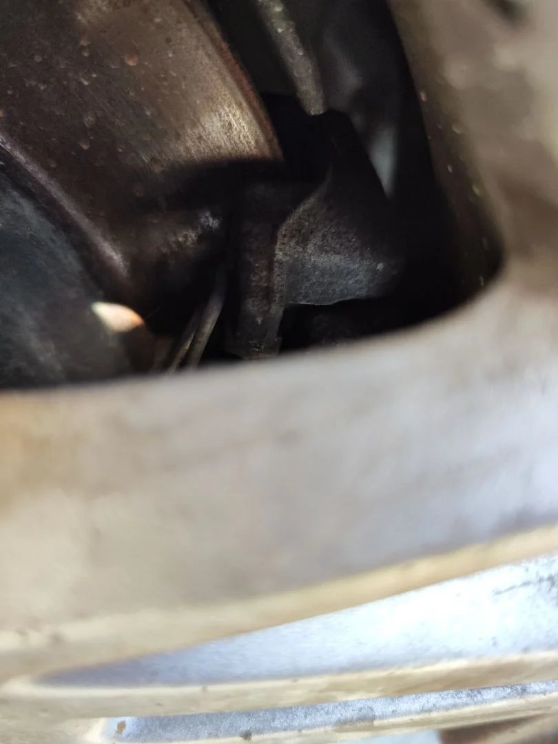 Foto de PINZA DE FRENO TRASERA DERECHA VOLVO S60 BERLINA 2.4 Diesel (126 CV / 93 KW)