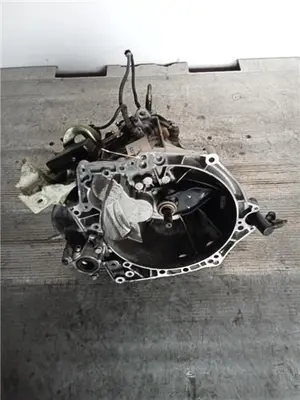 Foto de ALTERNADOR TOYOTA VERSO (AUR2/ZGR2) 1.6 D-4D CAT (112 CV / 82 KW) referencia 8574045 foto 6