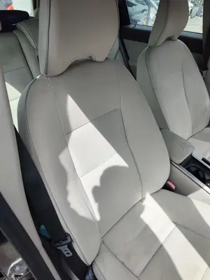 Foto de ASIENTO DELANTERO DERECHO VOLVO V50 FAMILIAR 2.0 Diesel CAT (136 CV / 100 KW) foto 2