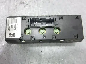 Foto de PANTALLA MULTIFUNCION OPEL CORSA D 1.3 16V CDTI CAT (Z 13 DTH / L4I) (90 CV / 66 KW) referencia 281170669 foto 3